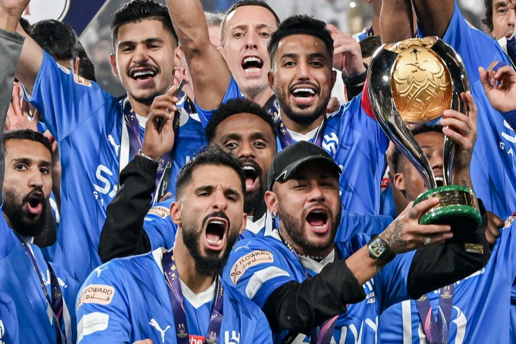 沙尔克突围不利,球队面临挑战 沙尔克突围不利,球队面临挑战