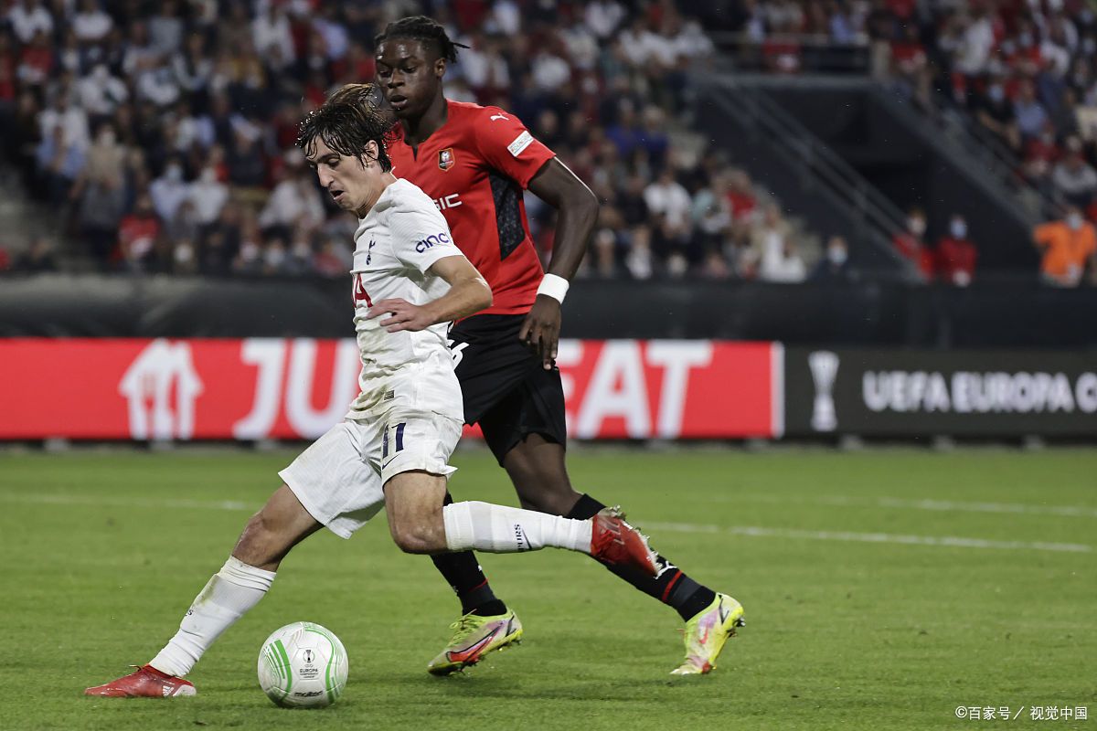 柏林赫塔再度失利,保级形势堪忧 柏林赫塔再度失利,保级形势堪忧