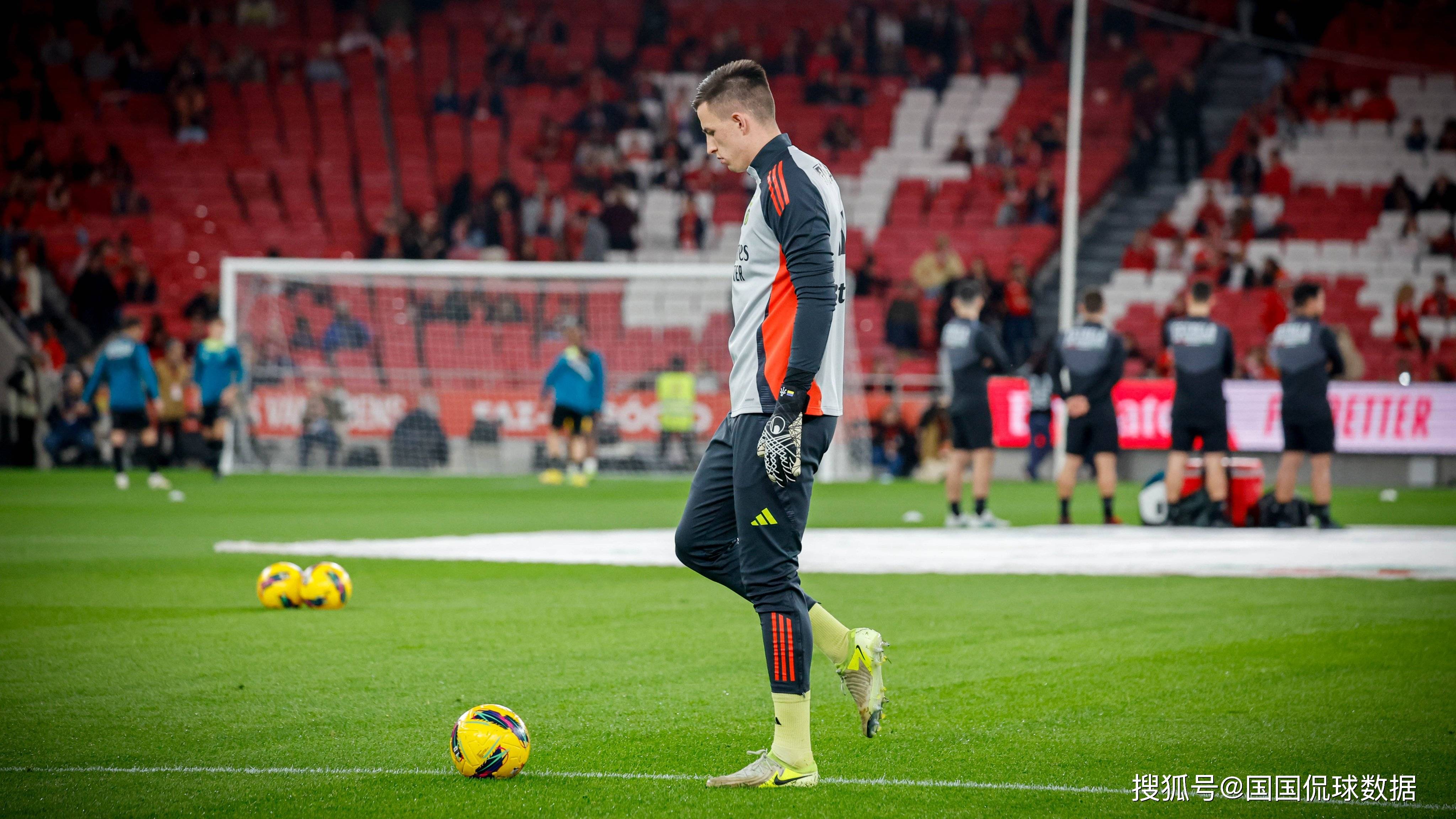 关于摩纳哥签下新后卫，勇夺法国杯冠军的信息