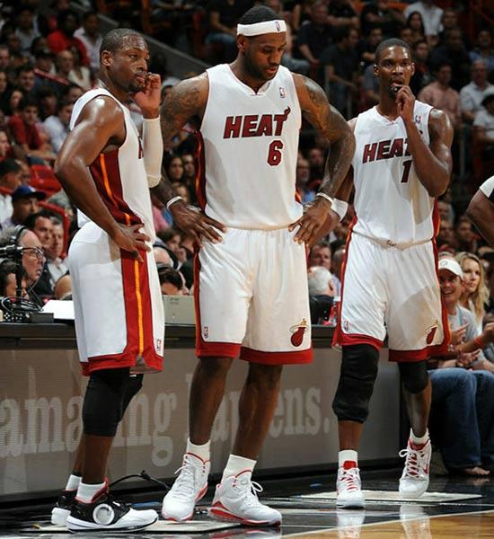 猛龙队实力碾压对手,取得连胜 猛龙队实力碾压对手,取得连胜