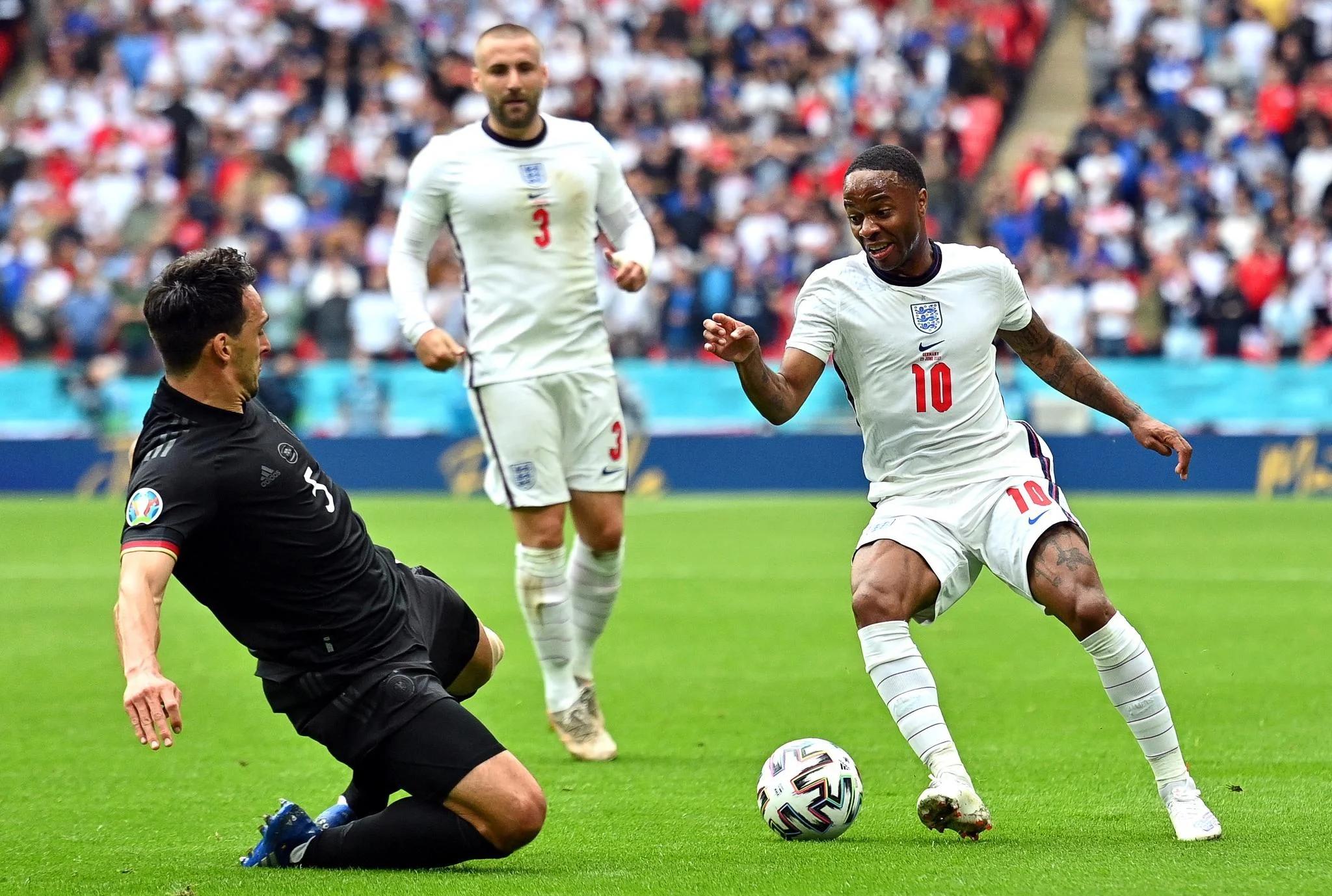 英格兰主场取胜，以瑞士为荣