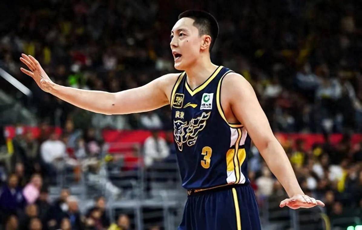 广东队再胜在揭幕战中轻松赢下上海队 广东队再胜在揭幕战中轻松赢下上海队