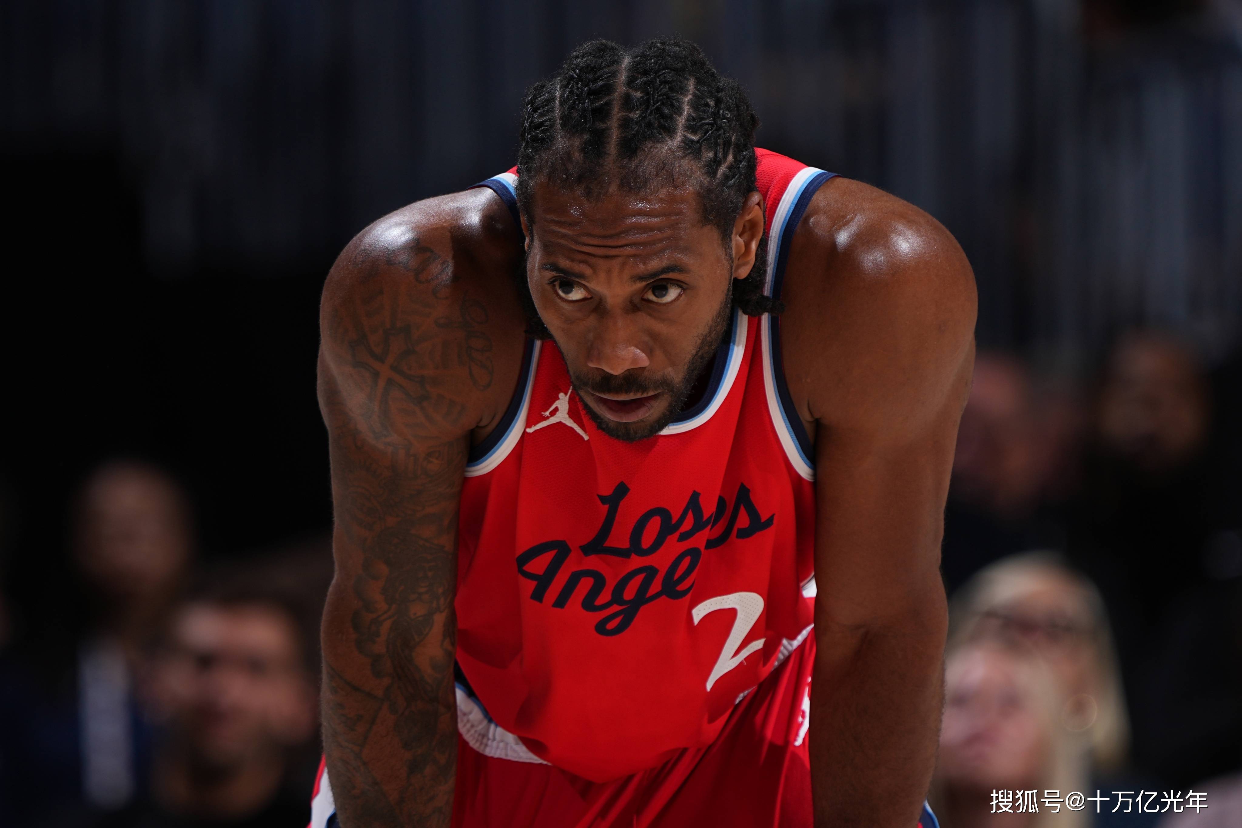 快船击败尼克斯:莱昂纳德绽放 快船击败尼克斯:莱昂纳德绽放