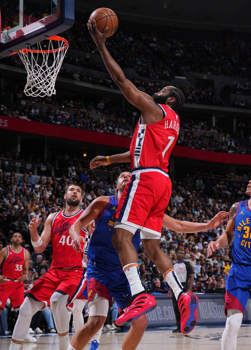 快船后卫受伤 快船后卫受伤